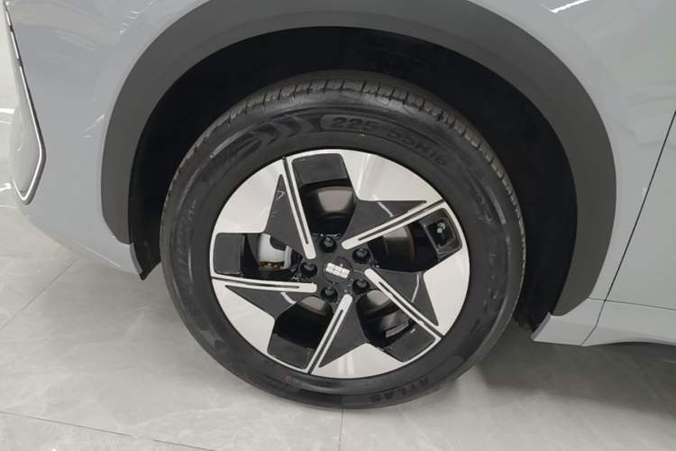Used Geely Galaxy E5 2024 530 km Exploration+ Version Exterior 4