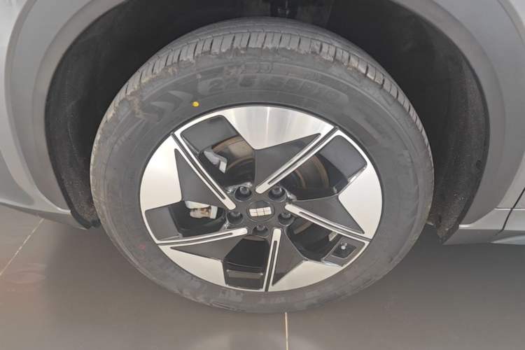 Used Geely Galaxy E5 2024 530 km Exploration+ Version Exterior 4