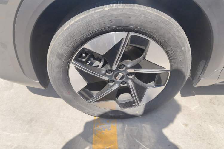 Used Geely Galaxy E5 2024 530 km Exploration+ Version Exterior 4