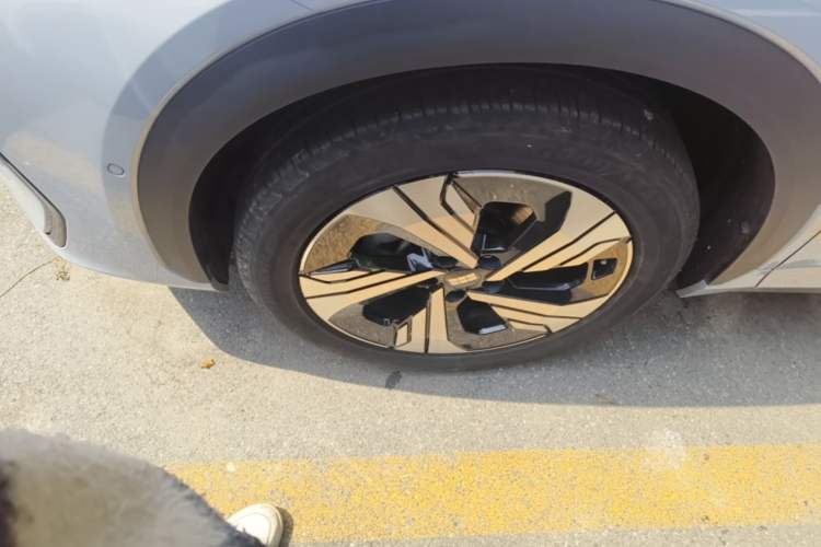 Used Geely Galaxy E5 2024 530km Starship Edition Exterior 4