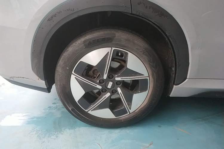 Used Geely Galaxy E5 2024 530 km Exploration+ Version Exterior 5