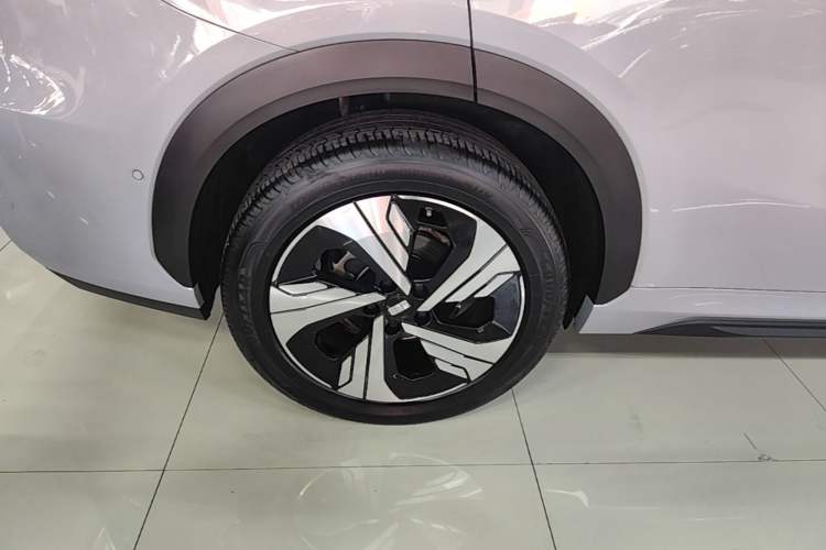 Used Geely Galaxy E5 2024 530km Starship Edition Exterior 5