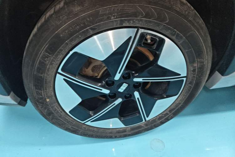 Used Geely Galaxy E5 2024 530 km Exploration+ Version Exterior 5
