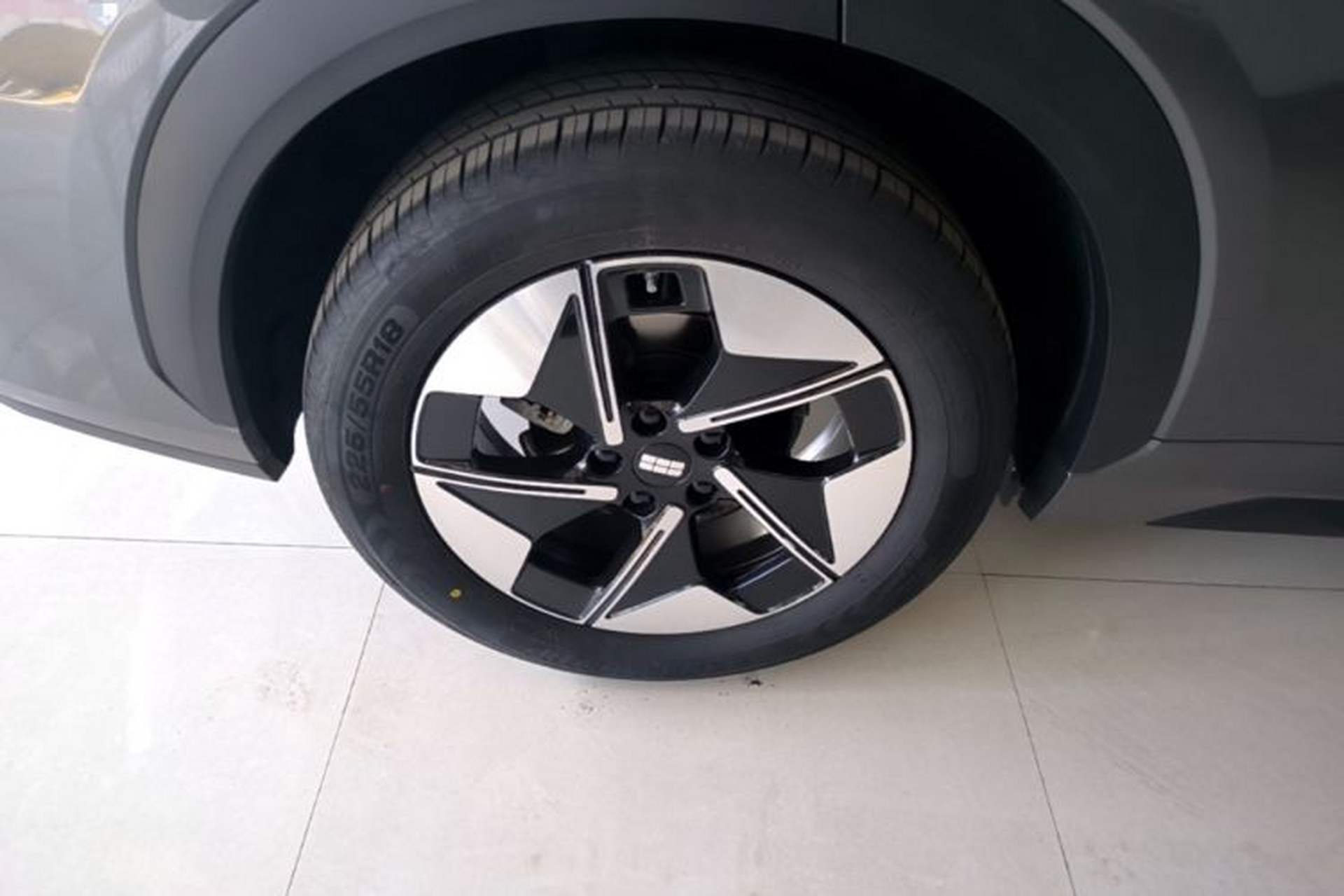 Used Geely Galaxy E5 2024 440km Exploration Version Exterior 5