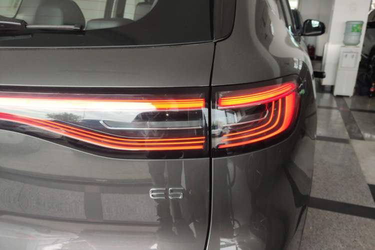Used Geely Galaxy E5 2024 530km Starship Edition Exterior 6