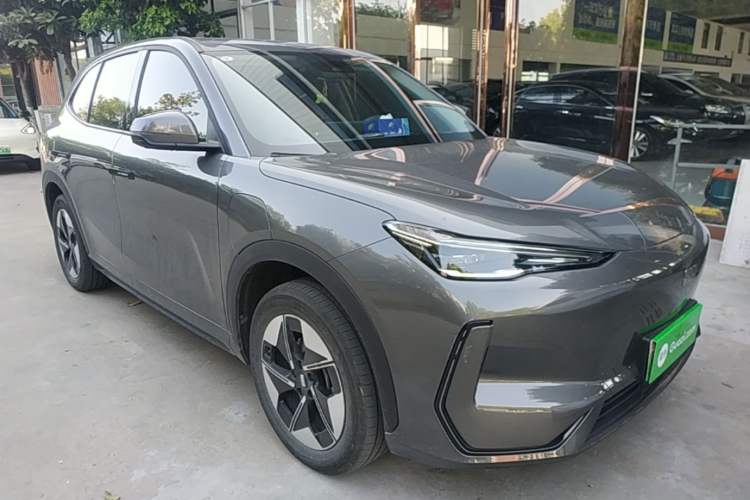 Used Geely Galaxy E5 2024 440km Exploration Version Front Right 45 Deg