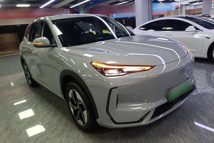 Used Geely Galaxy E5 2024 440km Launch Edition Front Right 45 Deg