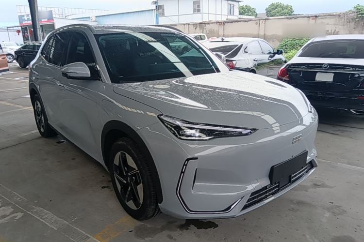 Used Geely Galaxy E5 2024 530 km Exploration+ Version Front Right 45 Deg