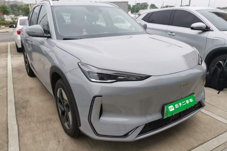 Used Geely Galaxy E5 2024 530 km Exploration+ Version Front Right 45 Deg