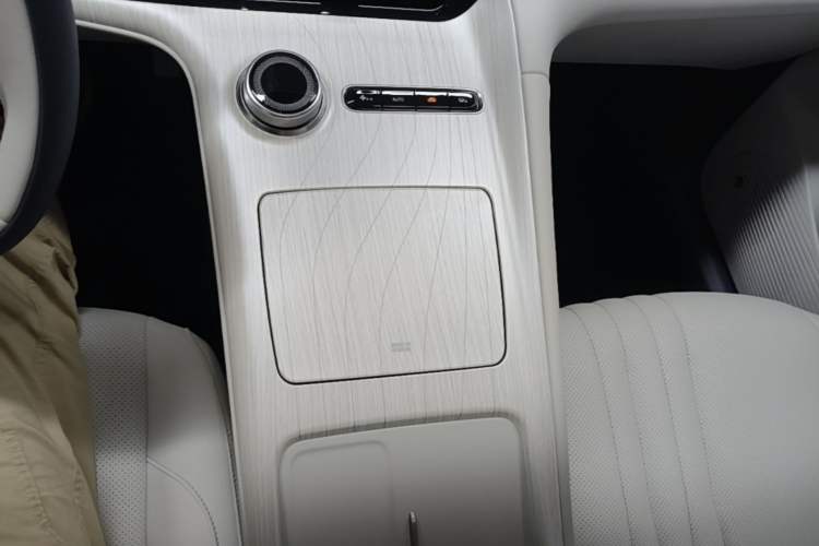 Used Geely Galaxy E5 2024 530 km Exploration+ Version Gear Lever