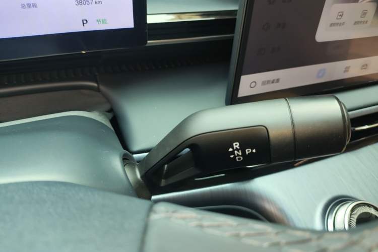 Used Geely Galaxy E5 2024 530 km Exploration+ Version Gear Lever
