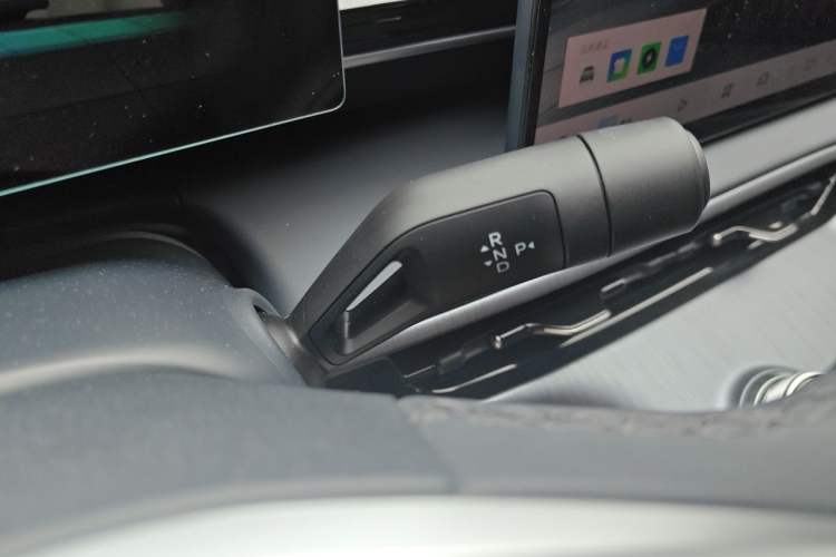 Used Geely Galaxy E5 2024 Model 530km Business Edition Gear Lever