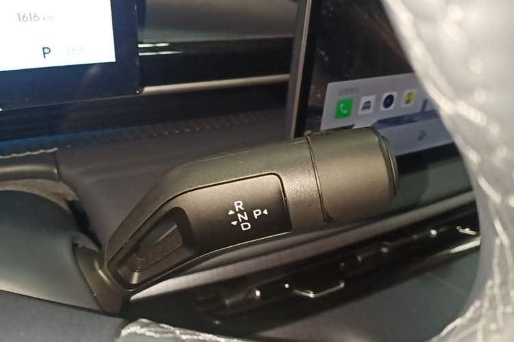 Used Geely Galaxy E5 2024 530 km Exploration+ Version Gear Lever