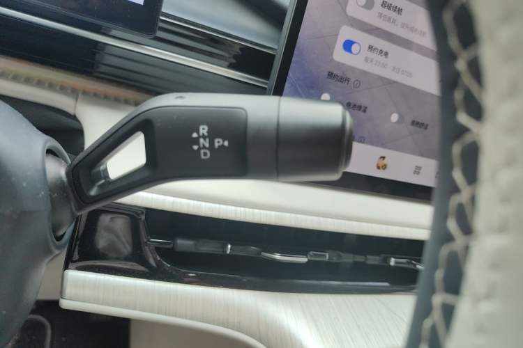Used Geely Galaxy E5 2024 530km Starship Edition Gear Lever