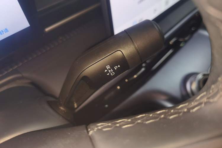 Used Geely Galaxy E5 2024 440km Launch Edition Gear Lever