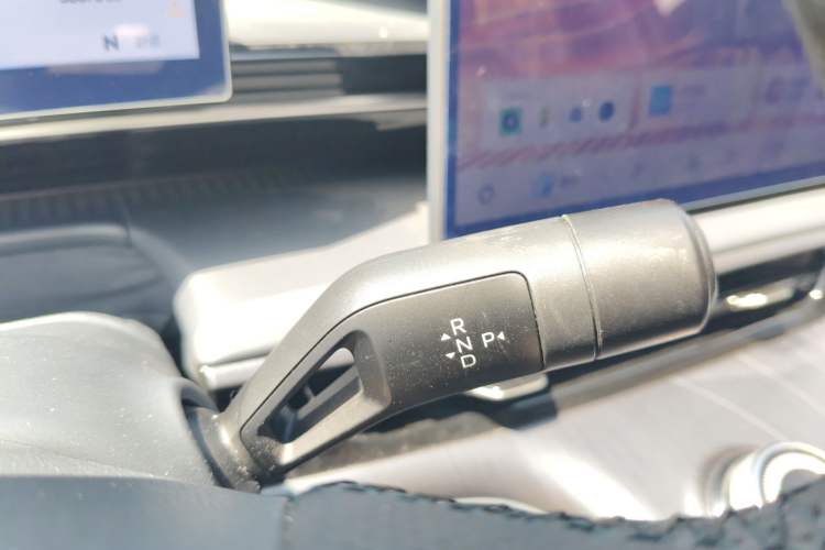 Used Geely Galaxy E5 2024 530 km Exploration+ Version Gear Lever