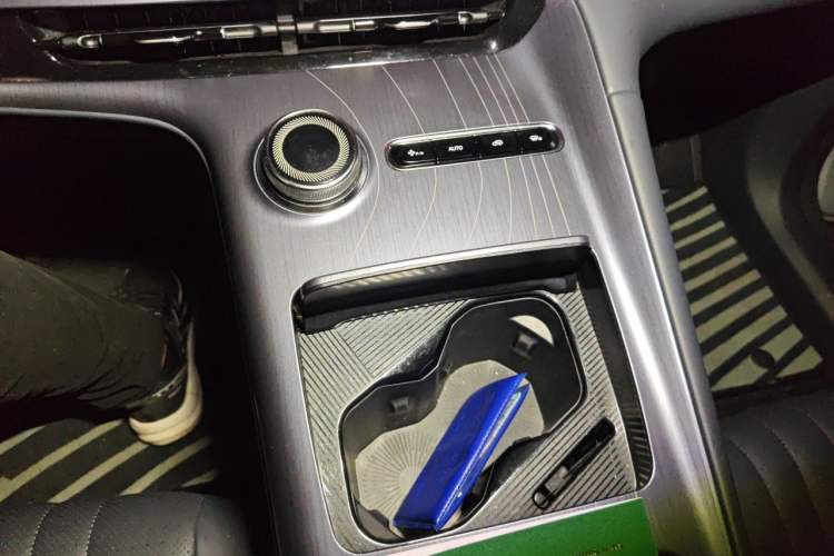 Used Geely Galaxy E5 2024 530 km Exploration+ Version Gear Lever
