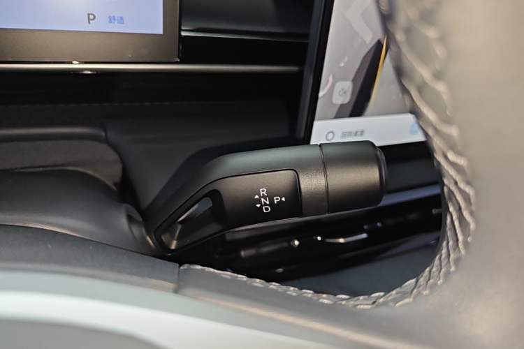 Used Geely Galaxy E5 2024 440km Exploration Version Gear Lever