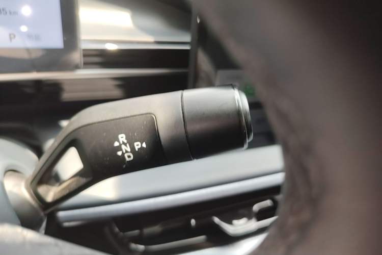Used Geely Galaxy E5 2024 530km Starship Edition Gear Lever