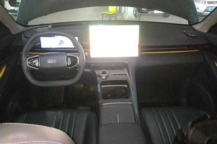 Used Geely Galaxy E5 2024 530km Starship Edition Interior 2