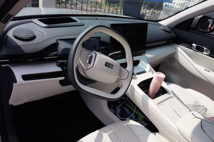 Used Geely Galaxy E5 2024 530km Starship Edition Interior 3