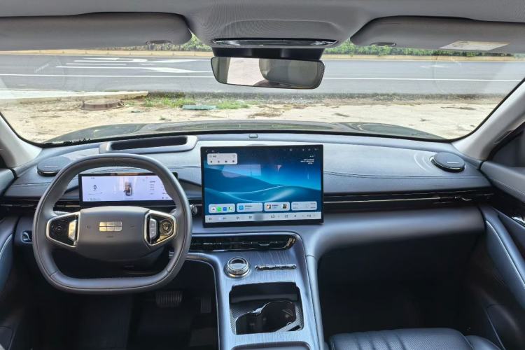 Used Geely Galaxy E5 2024 530km Starship Edition Interior 4