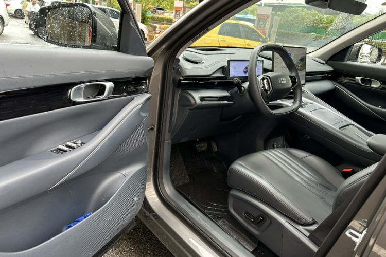 Used Geely Galaxy E5 2024 530km Starship Edition Interior 6