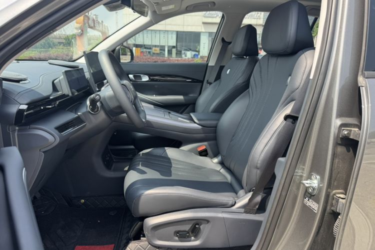Used Geely Galaxy E5 2024 440km Exploration Version Interior 6