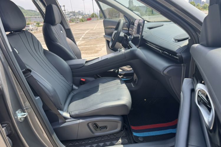 Used Geely Galaxy E5 2024 440km Exploration Version Interior 8