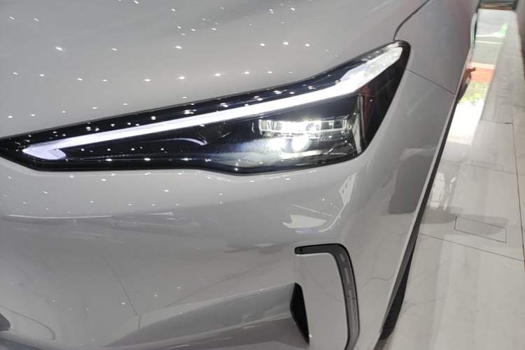 Used Geely Galaxy E5 2024 Model 530km Business Edition Left Front Headlight