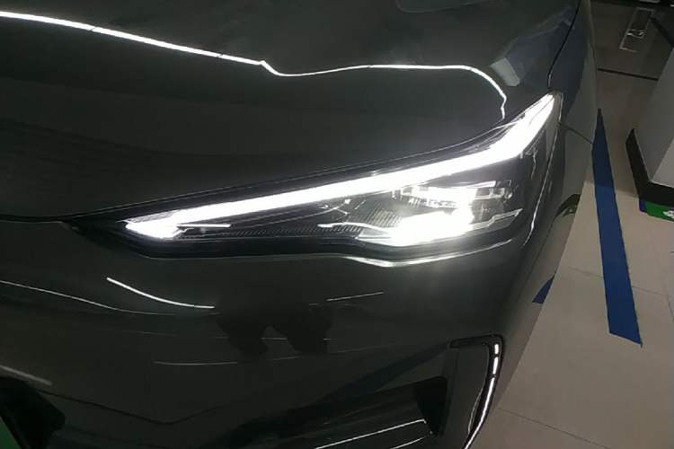 Used Geely Galaxy E5 2024 530 km Exploration+ Version Left Front Headlight