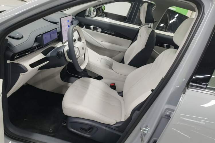Used Geely Galaxy E5 2024 530 km Exploration+ Version Left Front Seat