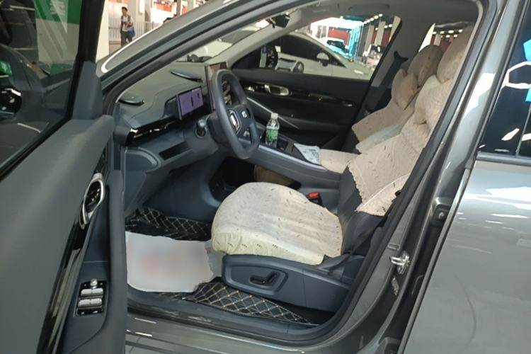 Used Geely Galaxy E5 2024 440km Exploration Version Left Front Seat