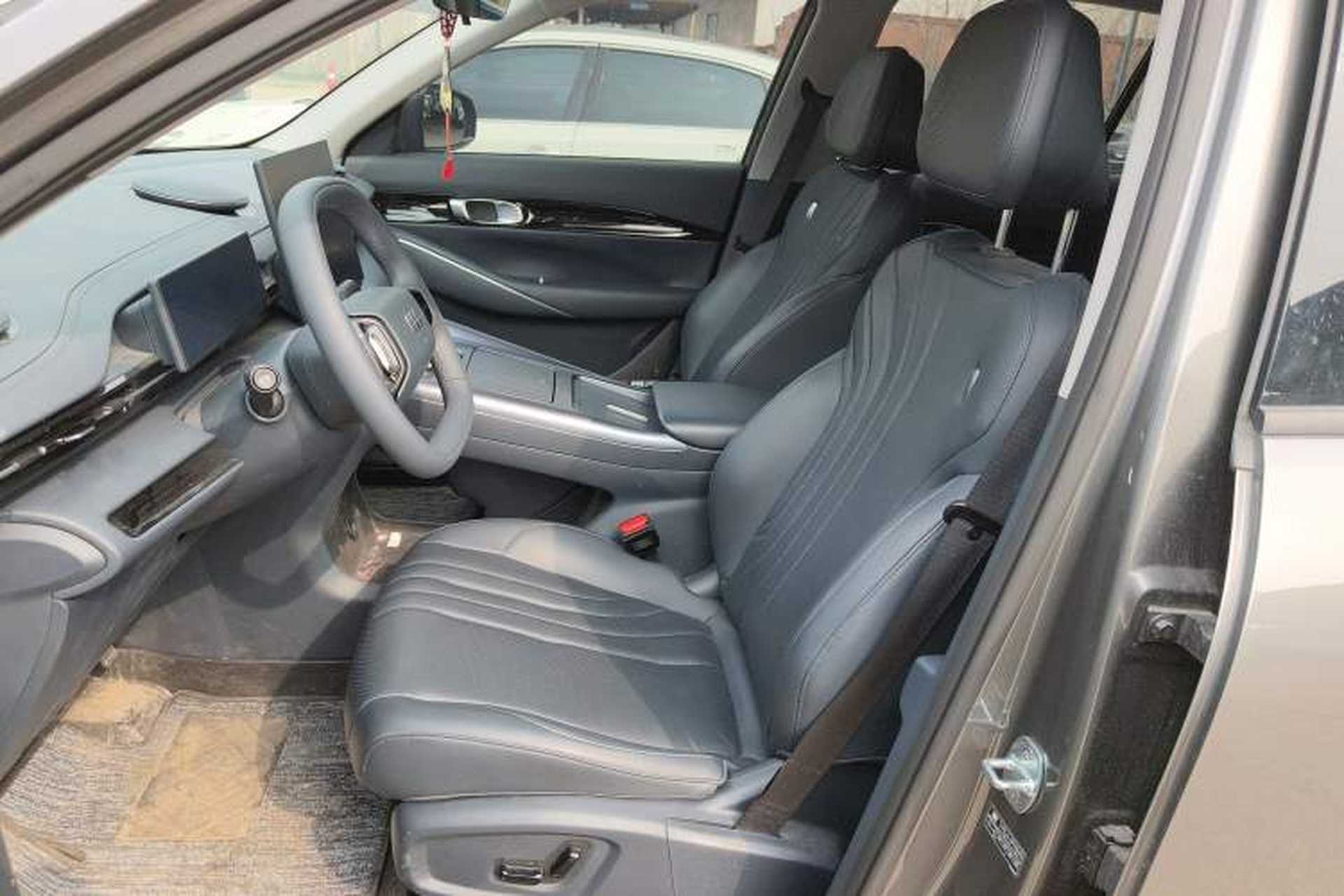 Used Geely Galaxy E5 2024 440km Exploration Version Left Front Seat