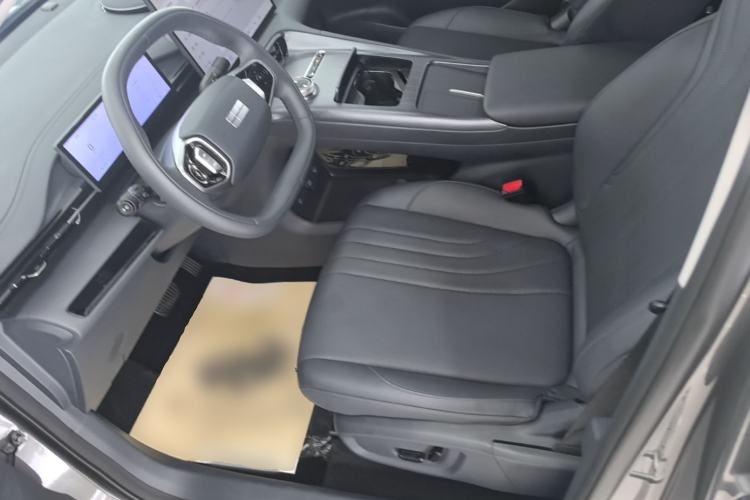 Used Geely Galaxy E5 2024 440km Exploration Version Left Front Seat