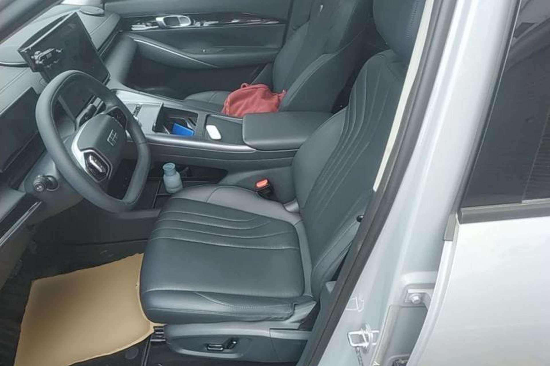 Used Geely Galaxy E5 2024 440km Exploration Version Left Front Seat