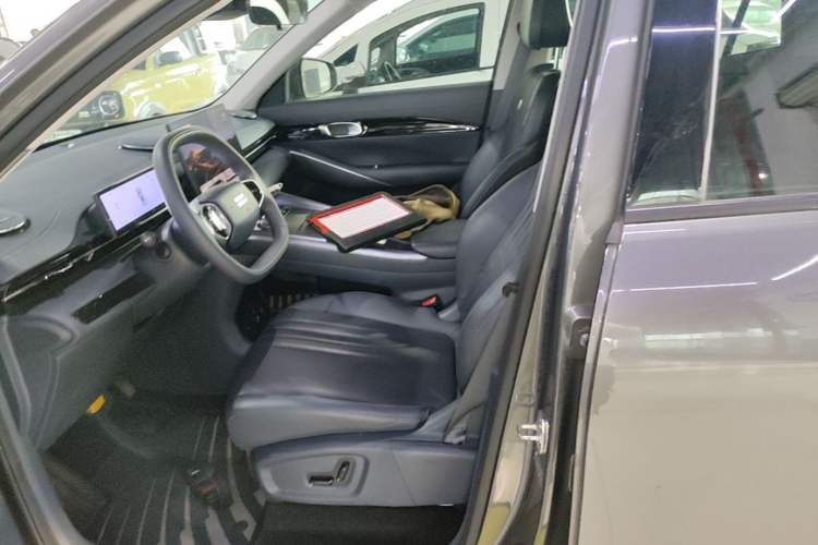 Used Geely Galaxy E5 2024 440km Exploration Version Left Front Seat