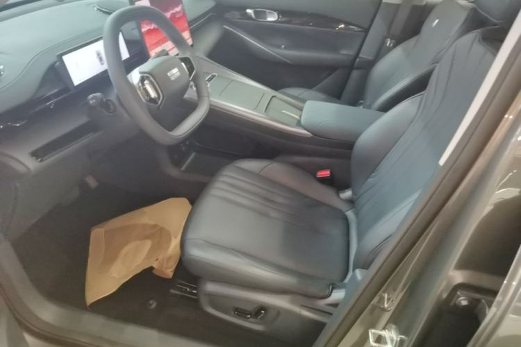Used Geely Galaxy E5 2024 440km Exploration Version Left Front Seat