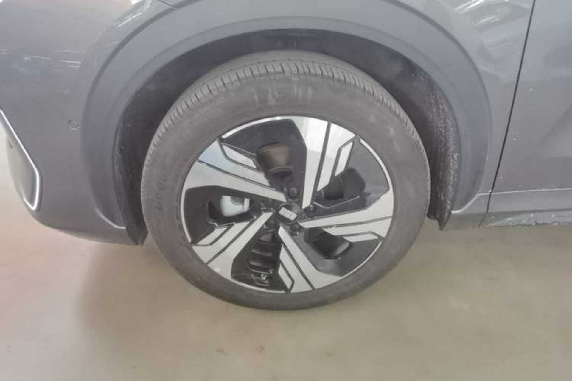 Used Geely Galaxy E5 2024 530km Starship Edition Left Front Wheel Hub