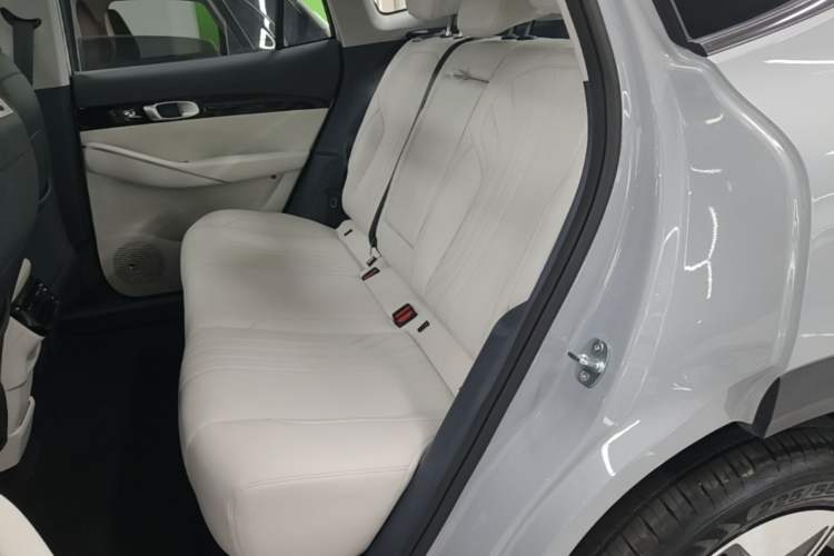 Used Geely Galaxy E5 2024 530 km Exploration+ Version Left Rear Seat