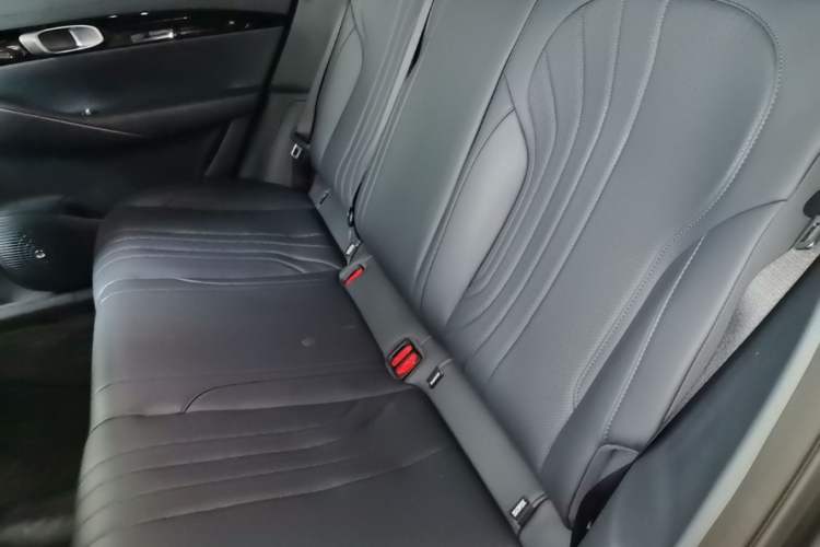 Used Geely Galaxy E5 2024 530km Long-Range Version Left Rear Seat