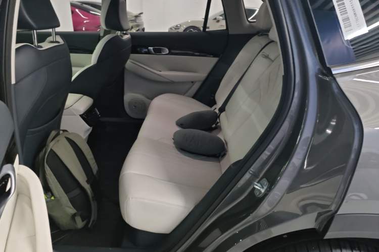 Used Geely Galaxy E5 2024 530 km Exploration+ Version Left Rear Seat