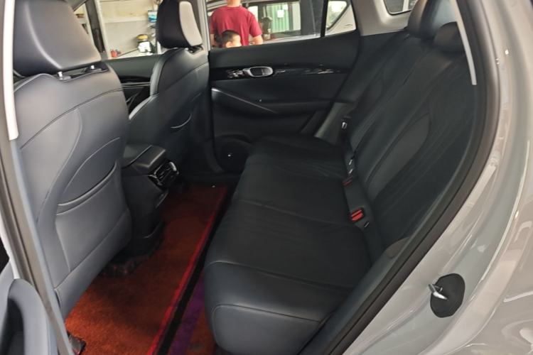 Used Geely Galaxy E5 2024 530km Long-Range Version Left Rear Seat