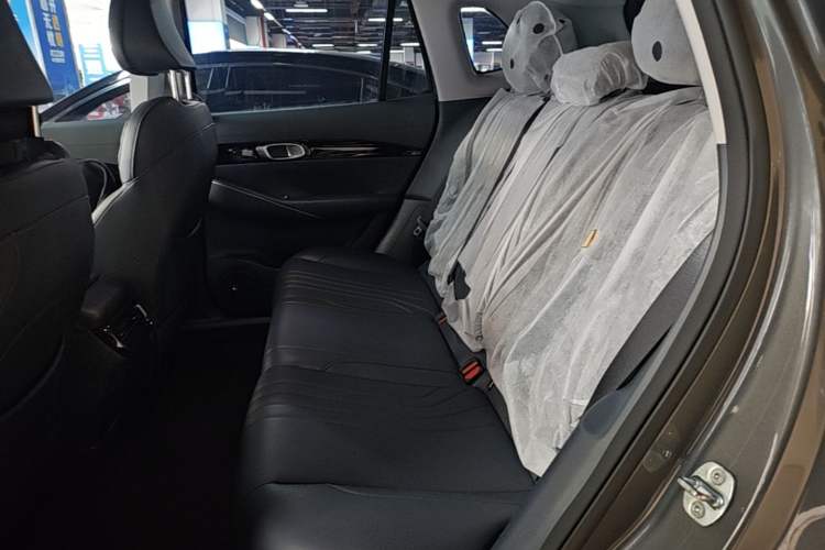 Used Geely Galaxy E5 2024 440km Exploration Version Left Rear Seat