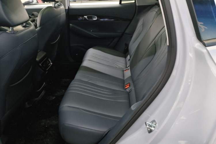Used Geely Galaxy E5 2024 440km Exploration Version Left Rear Seat