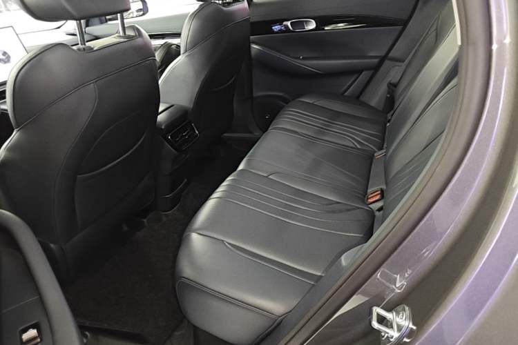 Used Geely Galaxy E5 2024 440km Exploration Version Left Rear Seat