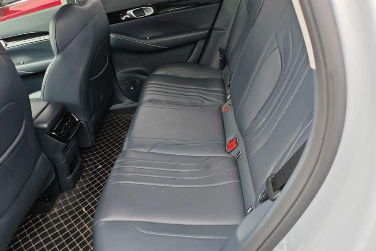 Used Geely Galaxy E5 2024 440km Exploration Version Left Rear Seat