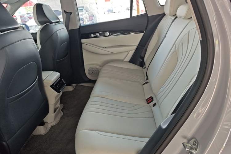 Used Geely Galaxy E5 2024 440km Exploration Version Left Rear Seat