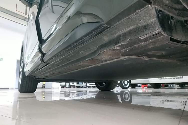 Used Geely Galaxy E5 2024 530km Starship Edition Left Side Sill