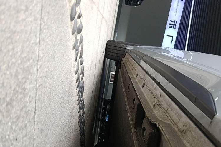 Used Geely Galaxy E5 2024 530km Long-Range Version Left Side Sill